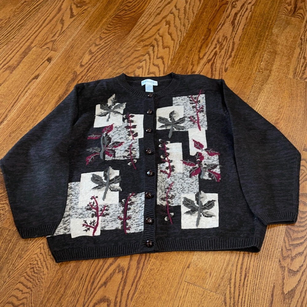 Dressbarn Woman sweater 22